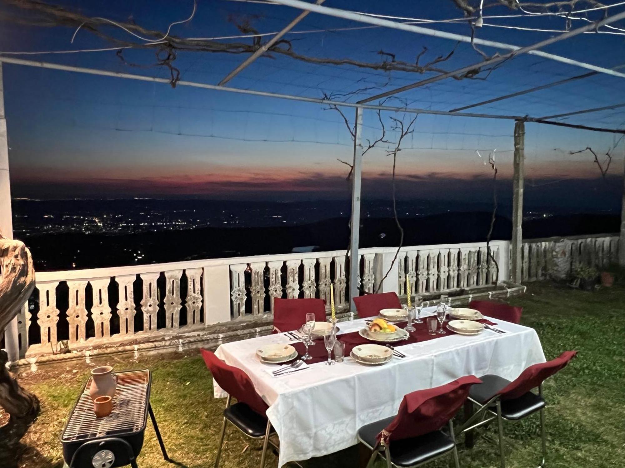 Garden Villa Guni กรูเยอ ภายนอก รูปภาพ
