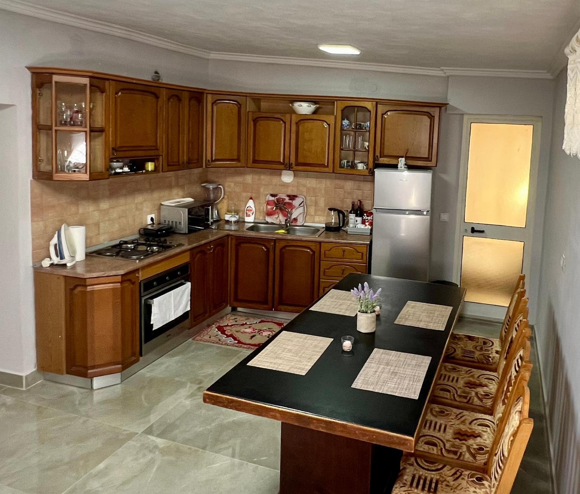 Garden Villa Guni กรูเยอ ภายนอก รูปภาพ
